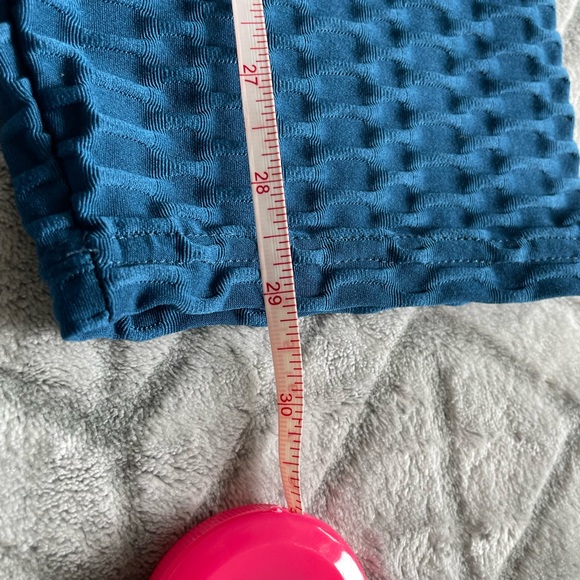 Booty Shaping Capri Length Leggings, Blue, Size XL - Picture 6 of 11